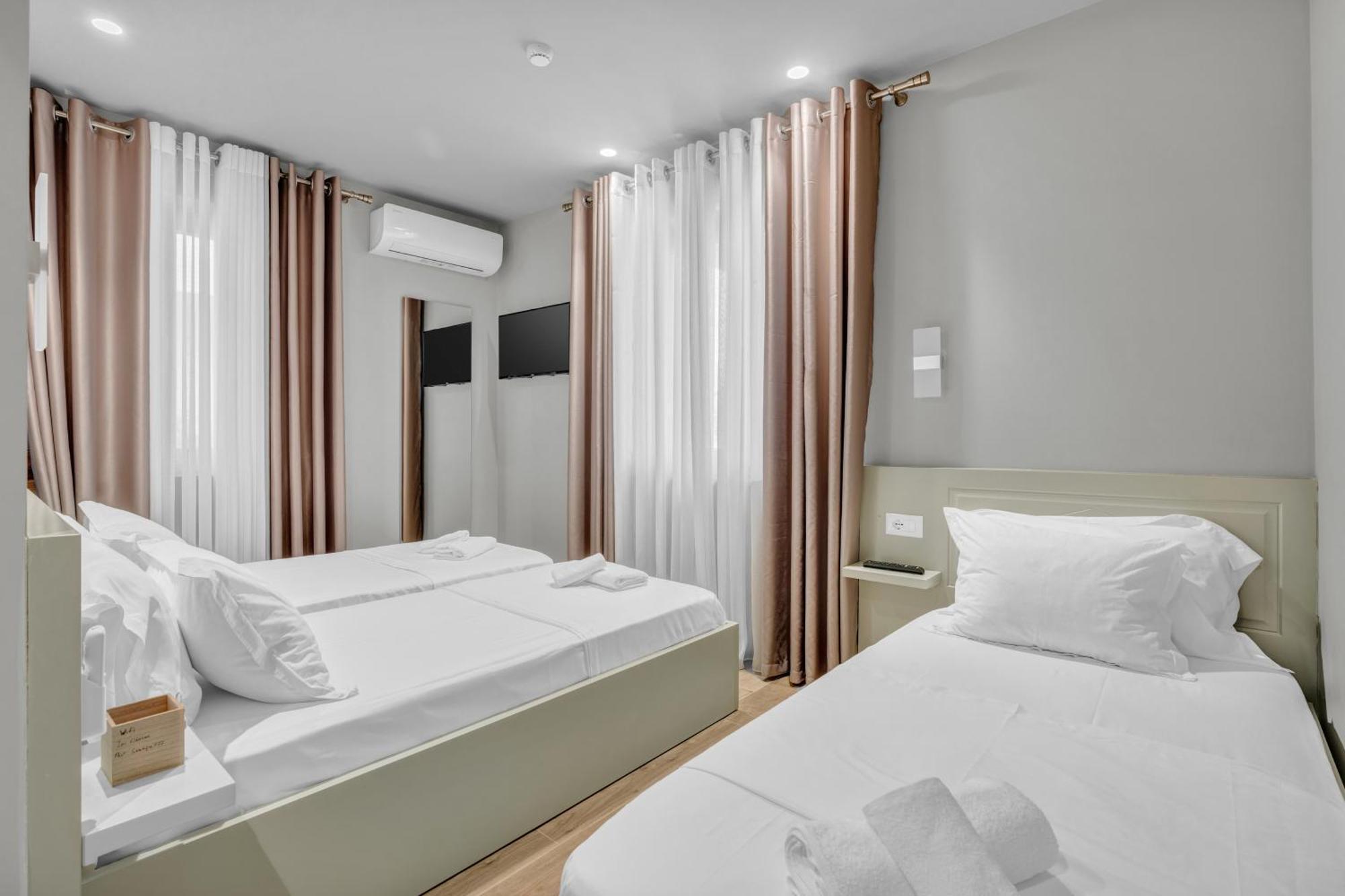 Villa Zoi A Stay To Remember I Located Inside The Castle Of Elbasan, On A Historic Roman Road Via Egnatia I Homemade Breakfast Елбасан Екстериор снимка