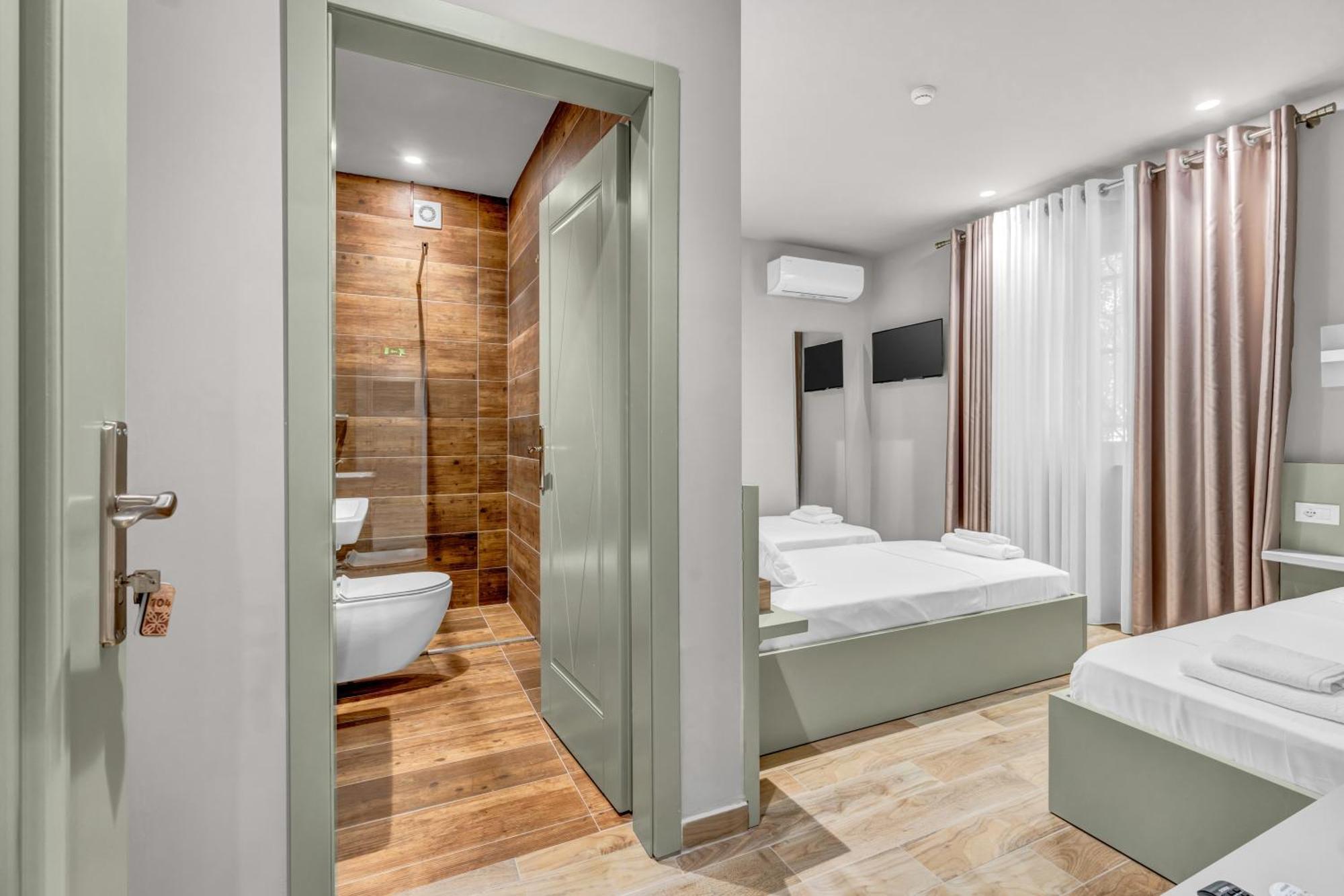 Villa Zoi A Stay To Remember I Located Inside The Castle Of Elbasan, On A Historic Roman Road Via Egnatia I Homemade Breakfast Елбасан Екстериор снимка