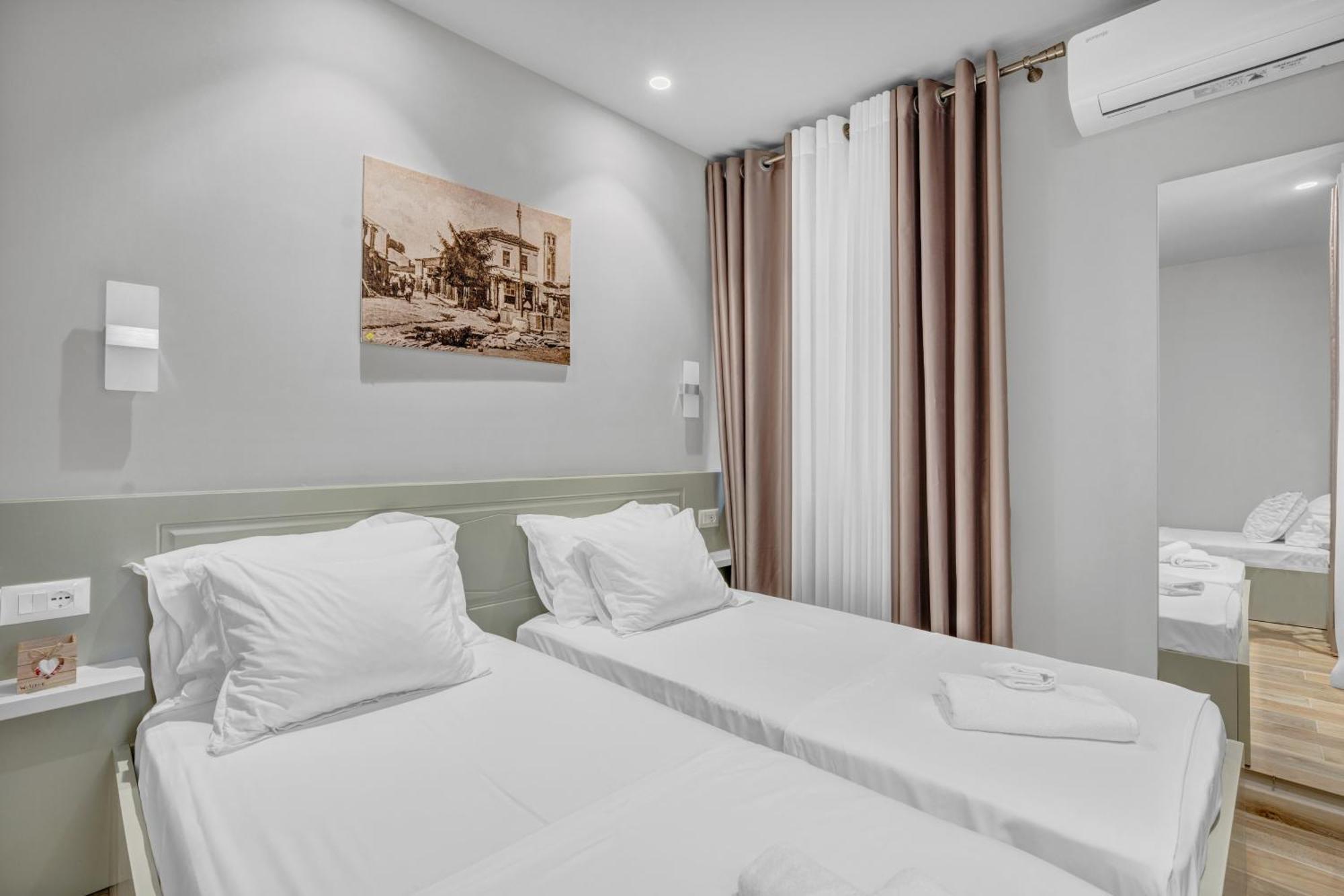 Villa Zoi A Stay To Remember I Located Inside The Castle Of Elbasan, On A Historic Roman Road Via Egnatia I Homemade Breakfast Елбасан Екстериор снимка