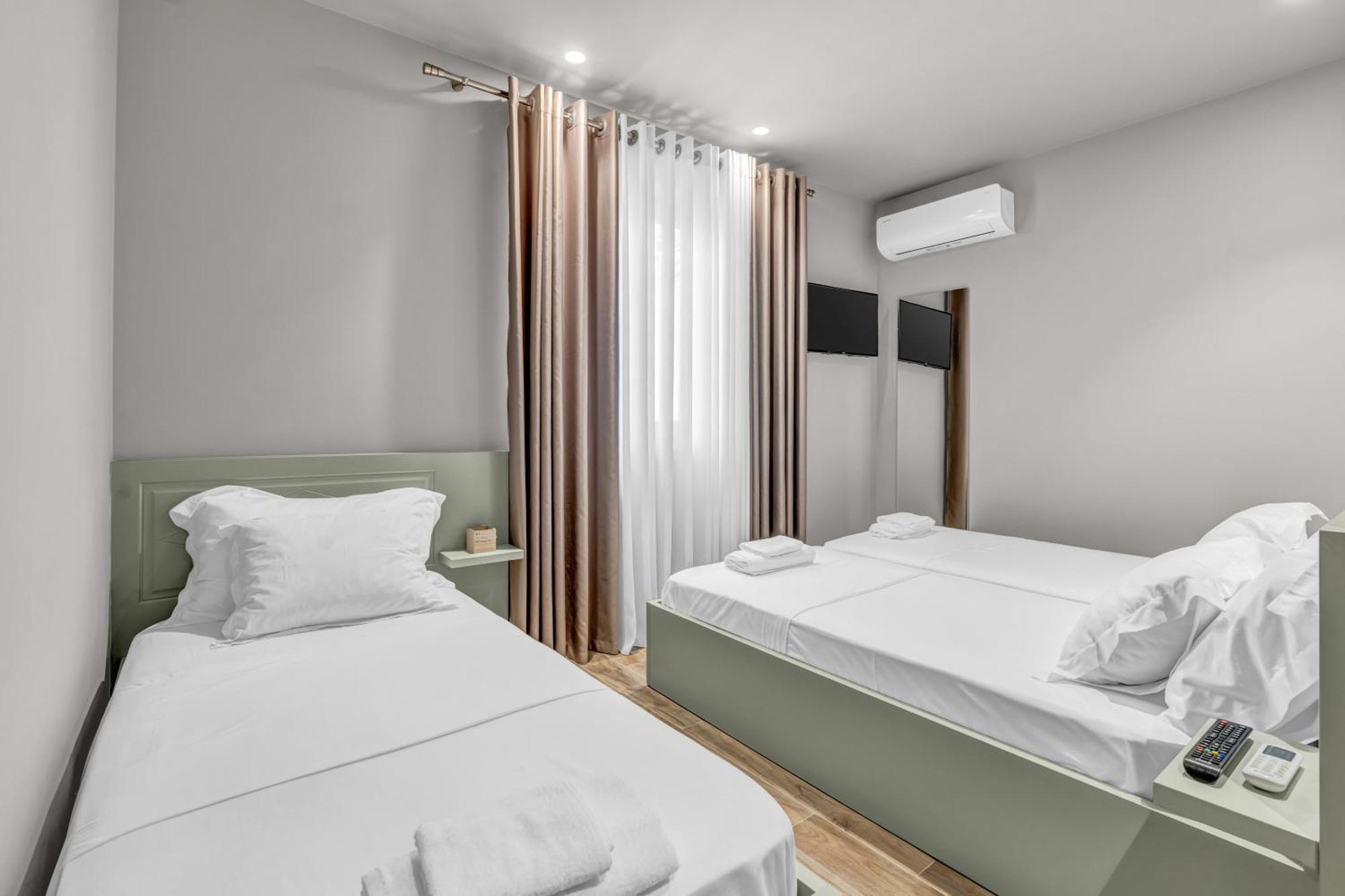 Villa Zoi A Stay To Remember I Located Inside The Castle Of Elbasan, On A Historic Roman Road Via Egnatia I Homemade Breakfast Елбасан Екстериор снимка